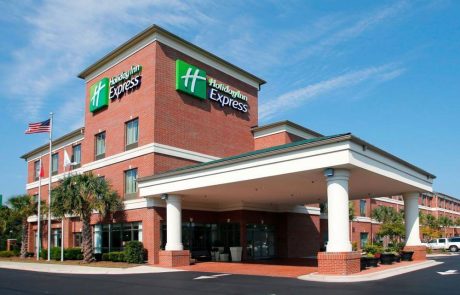 Holiday Inn Express Leland